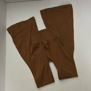 (#0097) FP Movement - Good Karma Flare Leggings